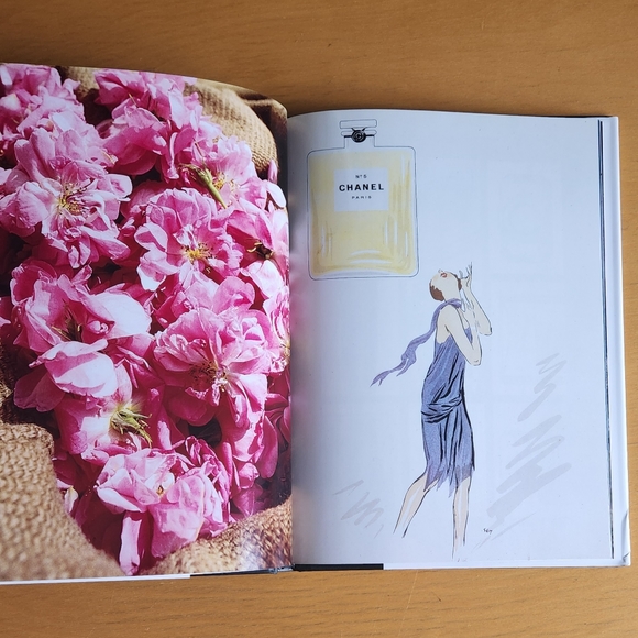 Assouline – CHANEL Perfume (2012) - Picture 5 of 15